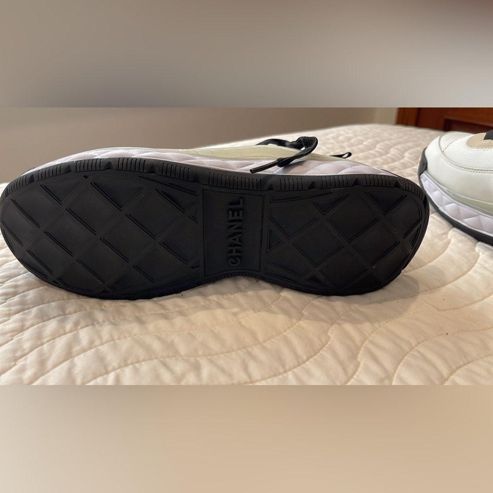 Chanel new with out box original